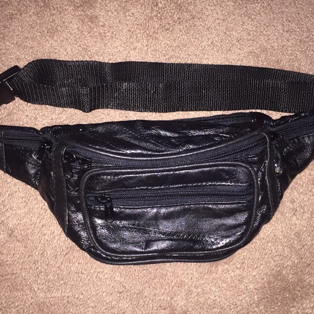 Leather black fanny pack